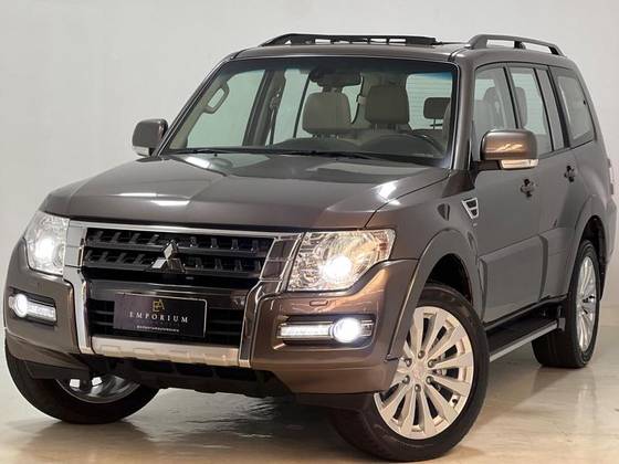 MITSUBISHI PAJERO FULL 3.2 HPE 4X4 16V TURBO INTERCOOLER DIESEL 4P AUTOMÁTICO